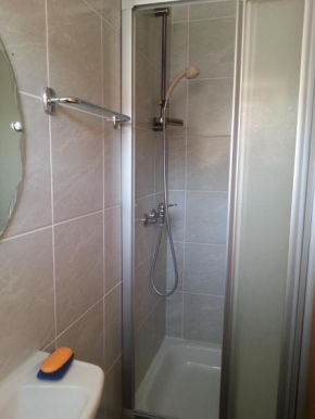  Apartment Jevic  Раслина